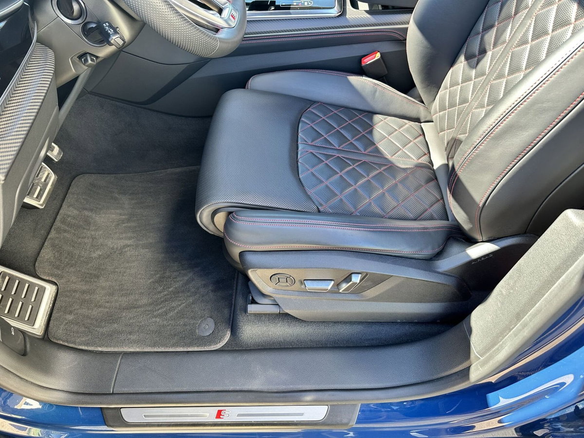 Audi SQ8 TFSI quattro tiptronic (10)