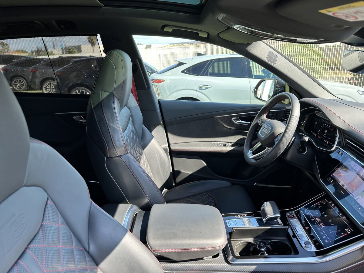 Audi SQ8 TFSI quattro tiptronic (15)