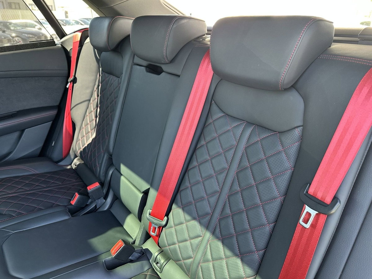 Audi SQ8 TFSI quattro tiptronic (20)