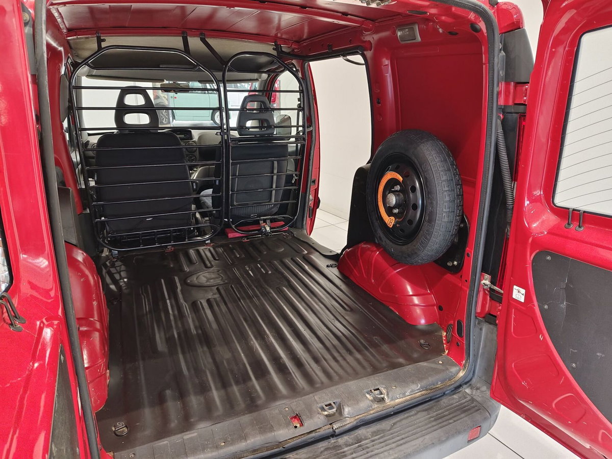 Fiat Doblò 1.6 16V Nat.Pow. Cargo Maxi Lam.SX (7)