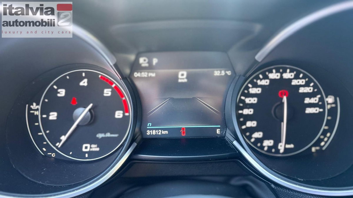 Alfa Romeo Stelvio Stelvio 2.2 Turbodiesel 160 CV AT8 RWD Super Business (10)