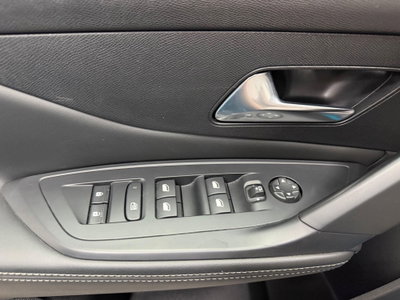 Peugeot 408 1.6 hybrid phev Allure 180cv e-eat8 (16)