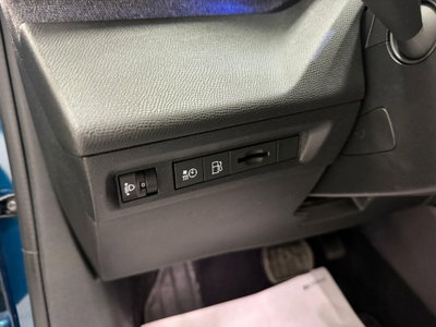 Peugeot 408 1.6 hybrid phev Allure 180cv e-eat8 (17)