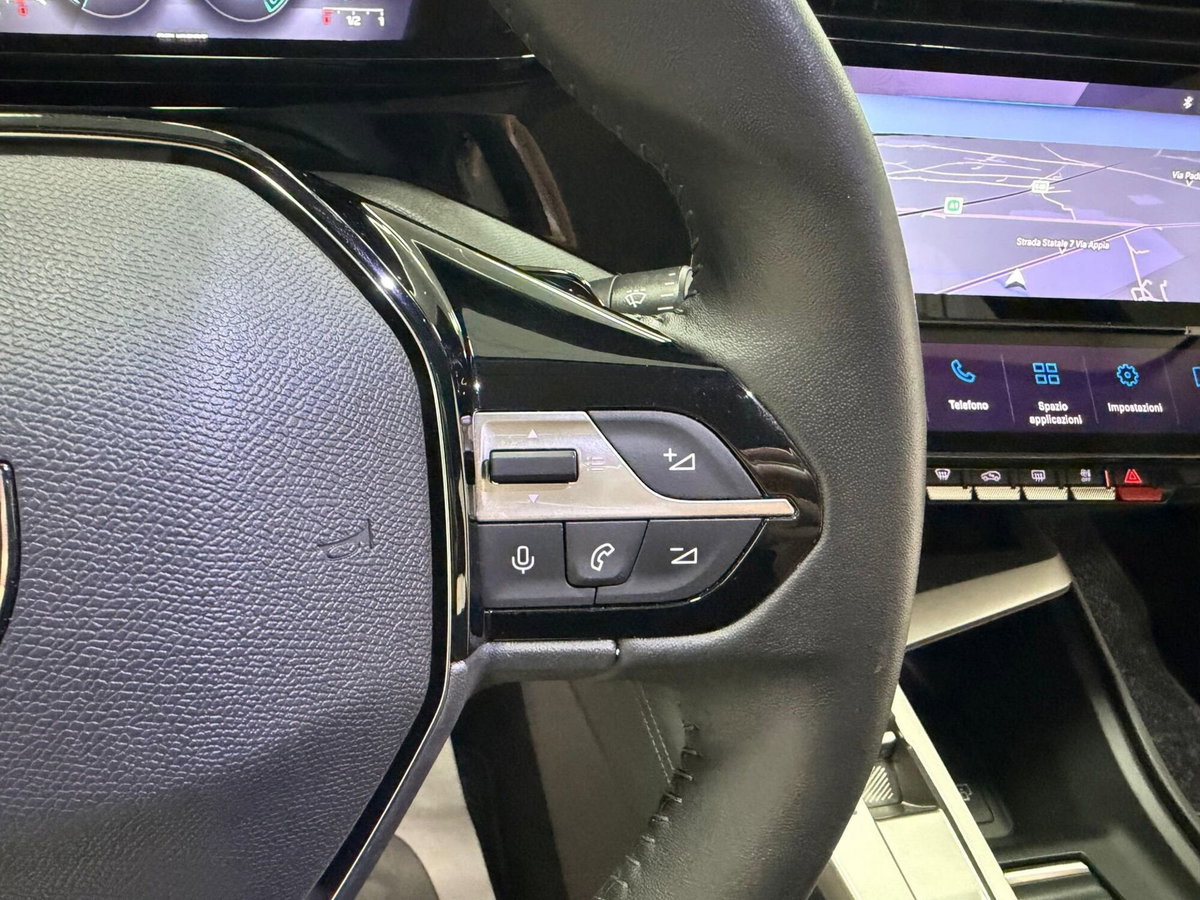 Peugeot 408 1.6 hybrid phev Allure 180cv e-eat8 (19)