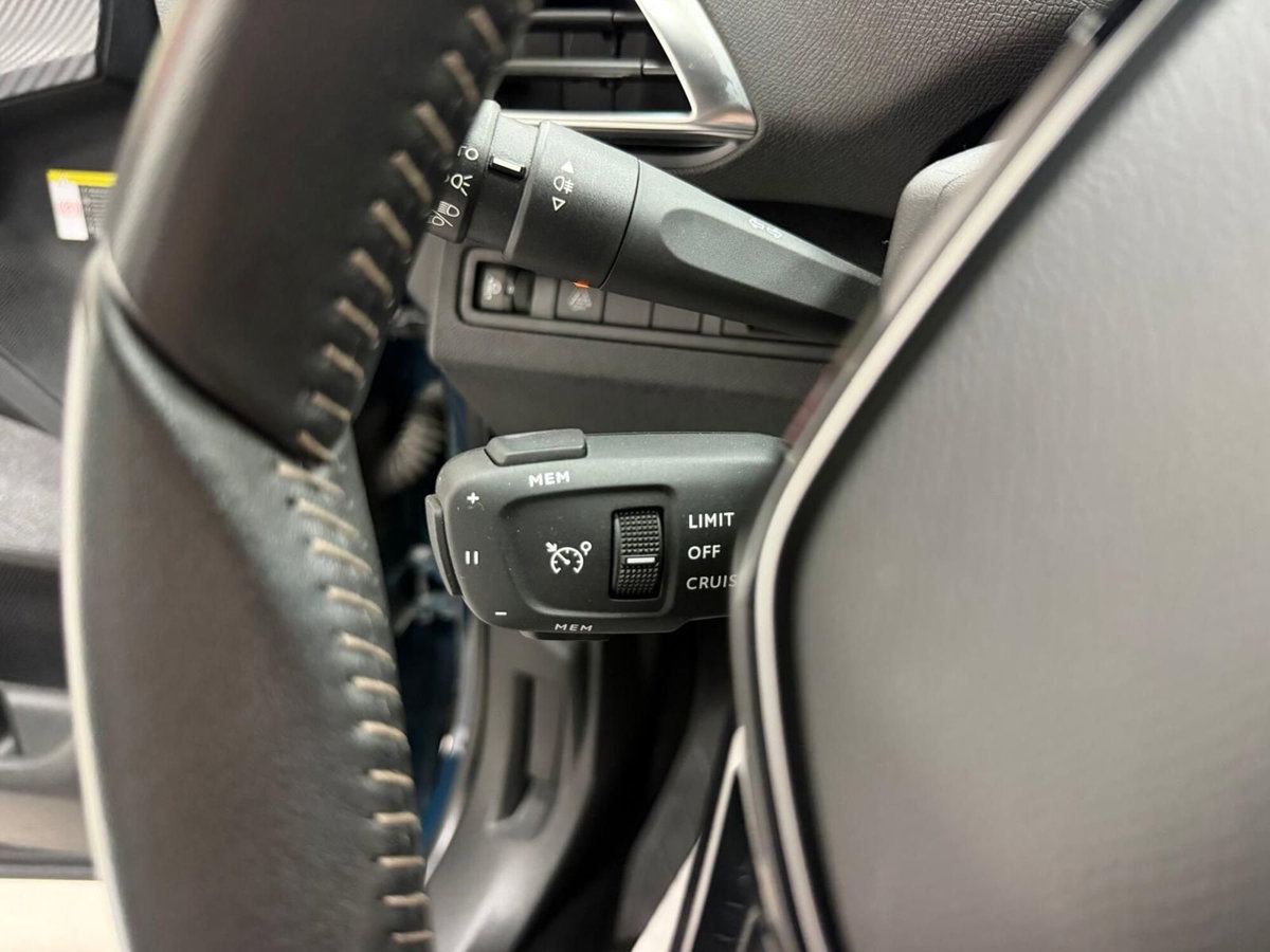 Peugeot 5008 PureTech Turbo 130 S&S EAT8 Active Pack (20)