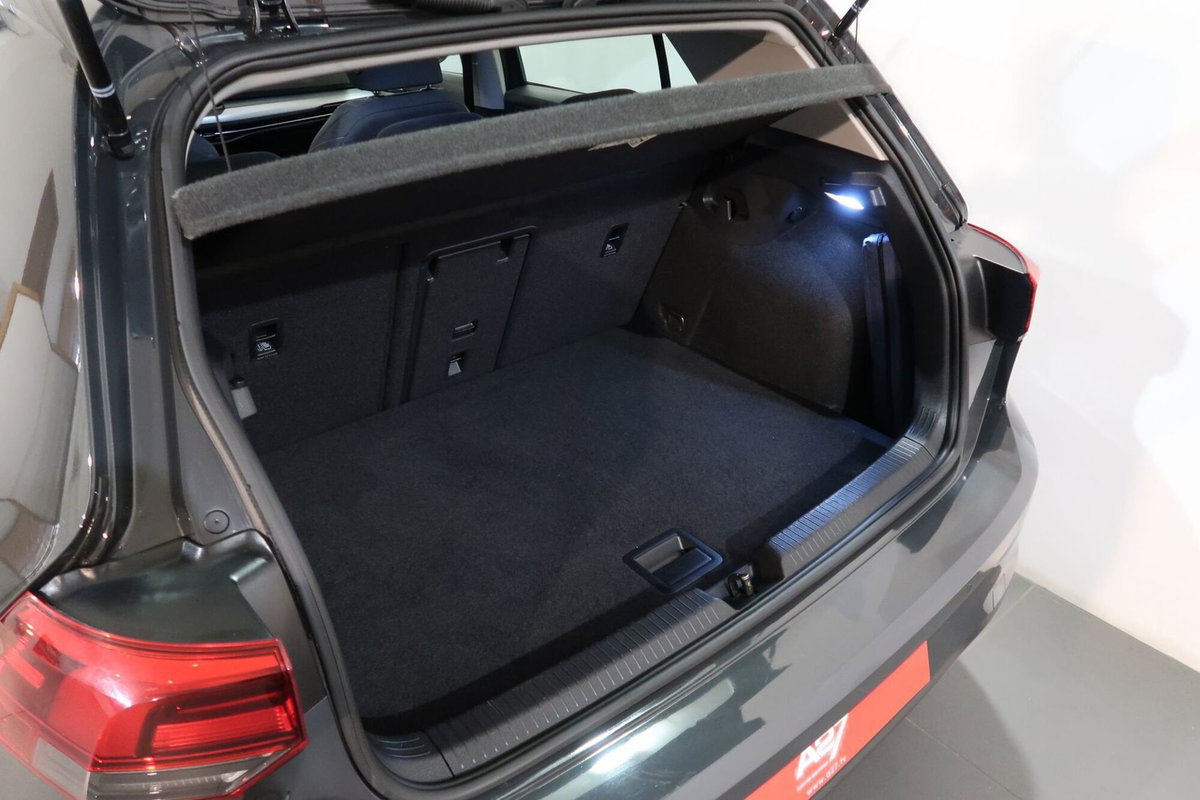 Volkswagen Golf 2.0 TDI DSG SCR Life (15)