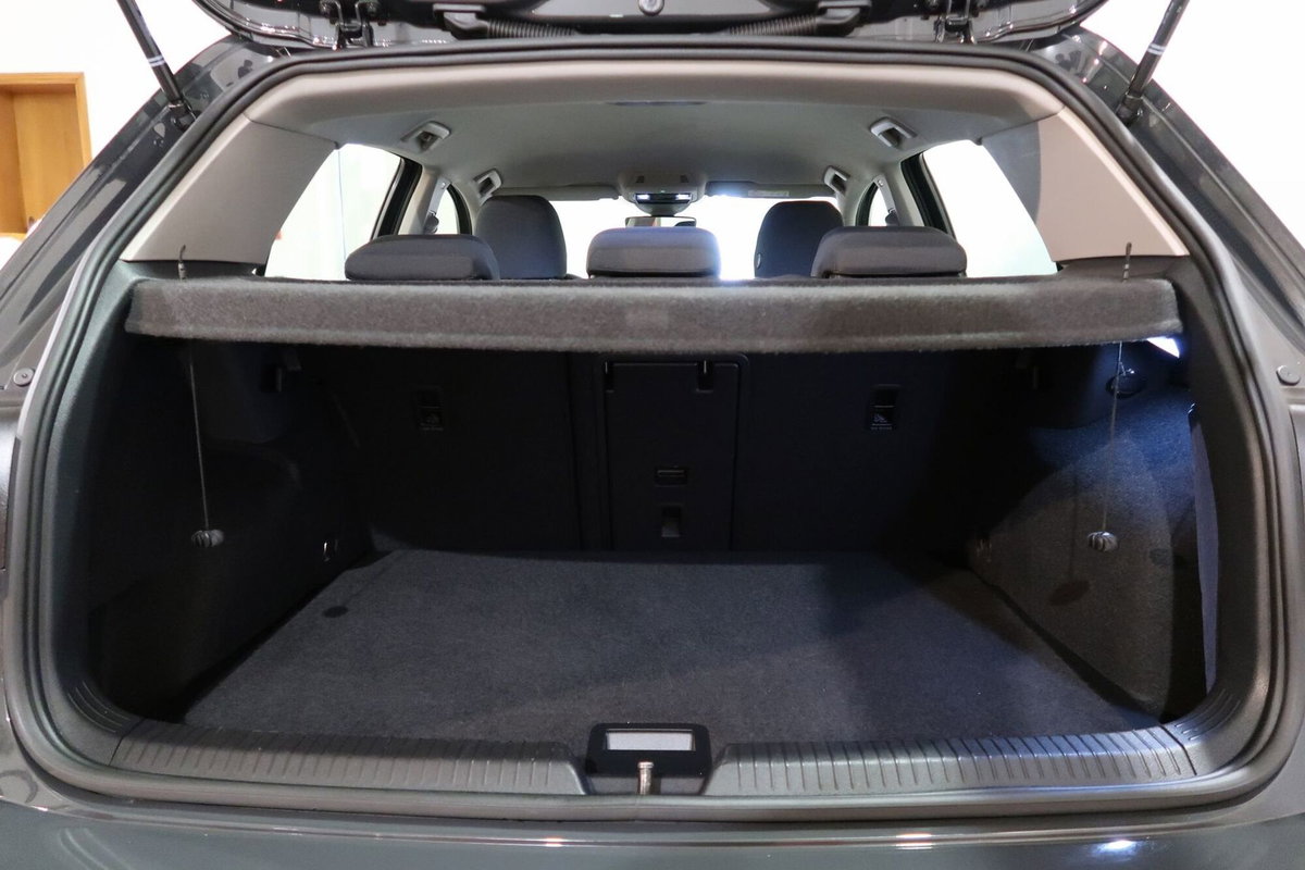 Volkswagen Golf 2.0 TDI DSG SCR Life (17)