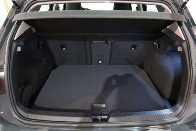 Volkswagen Golf 1.0 eTSI EVO DSG Life (11)
