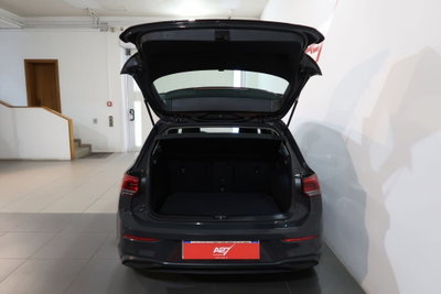 Volkswagen Golf 1.0 eTSI EVO DSG Life (17)