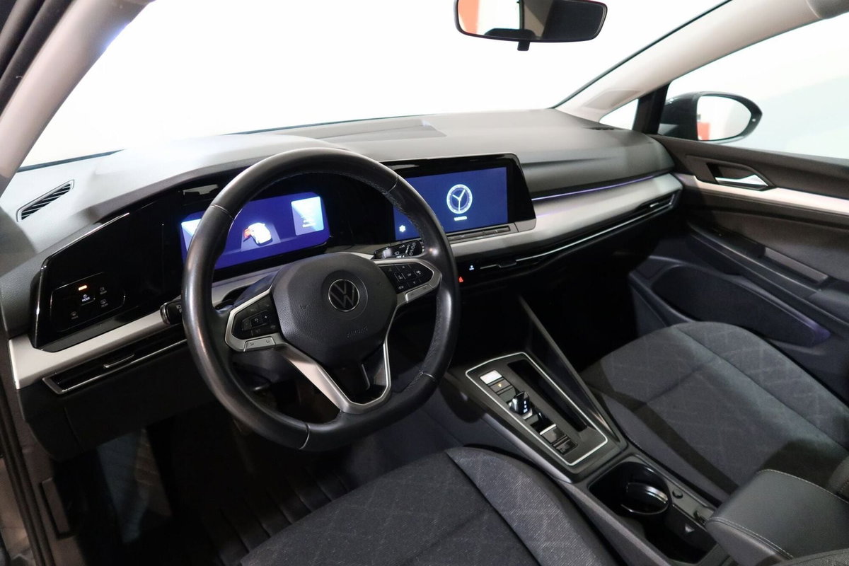 Volkswagen Golf 1.0 eTSI EVO DSG Life (4)