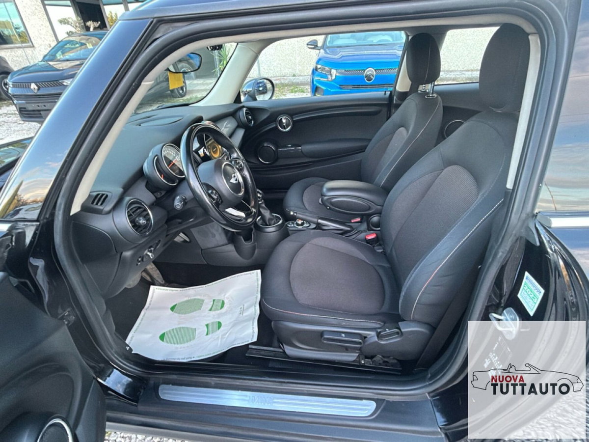 MINI Mini 1.5 Cooper D (14)