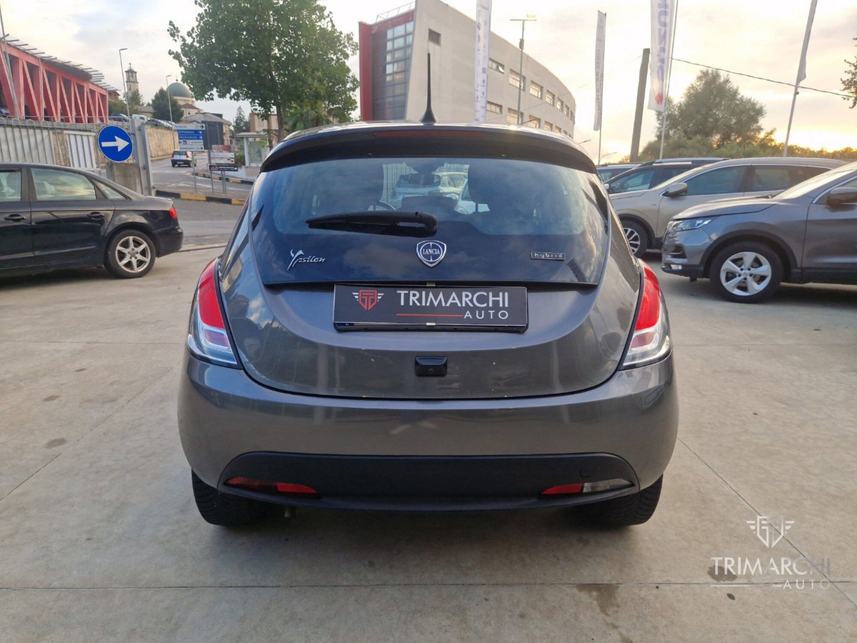 Lancia Ypsilon 1.0 FireFly 5 porte S&S Hybrid Gold Plus (6)