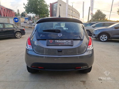 Lancia Ypsilon 1.0 FireFly 5 porte S&S Hybrid Gold Plus (6)