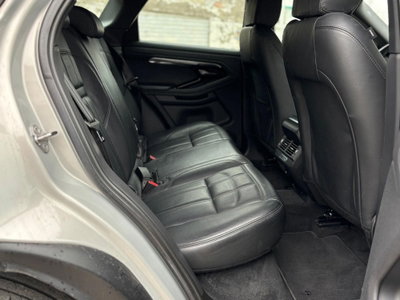 Land Rover Range Rover Evoque 2.0D I4 180 CV AWD Auto First Edition (15)