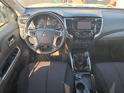Mitsubishi L200 2.4 DI-D/154CV Double Cab Intense (10)