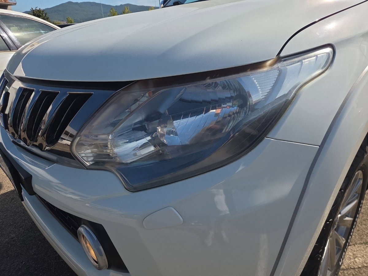 Mitsubishi L200 2.4 DI-D/154CV Double Cab Intense (5)