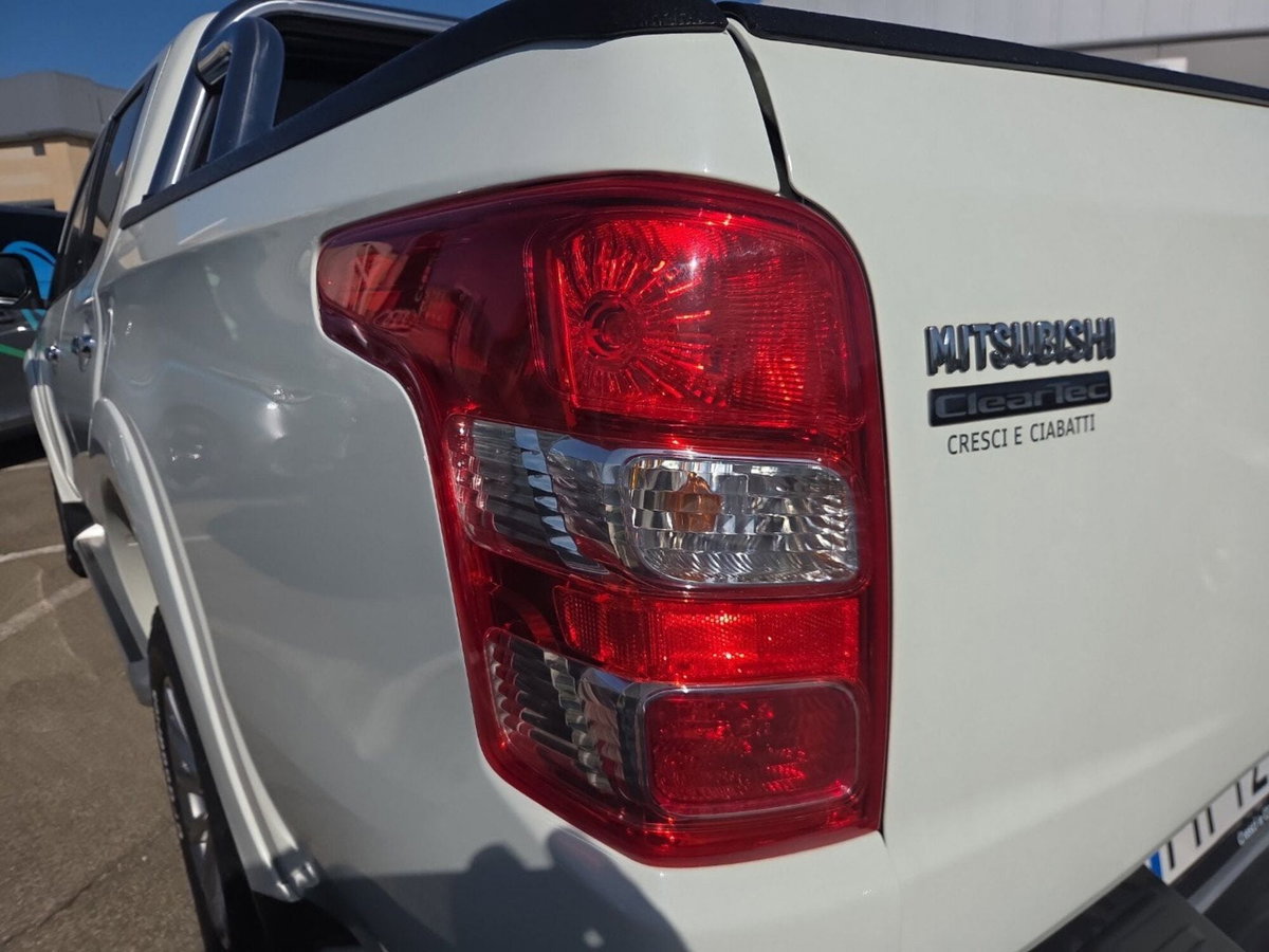 Mitsubishi L200 2.4 DI-D/154CV Double Cab Intense (6)
