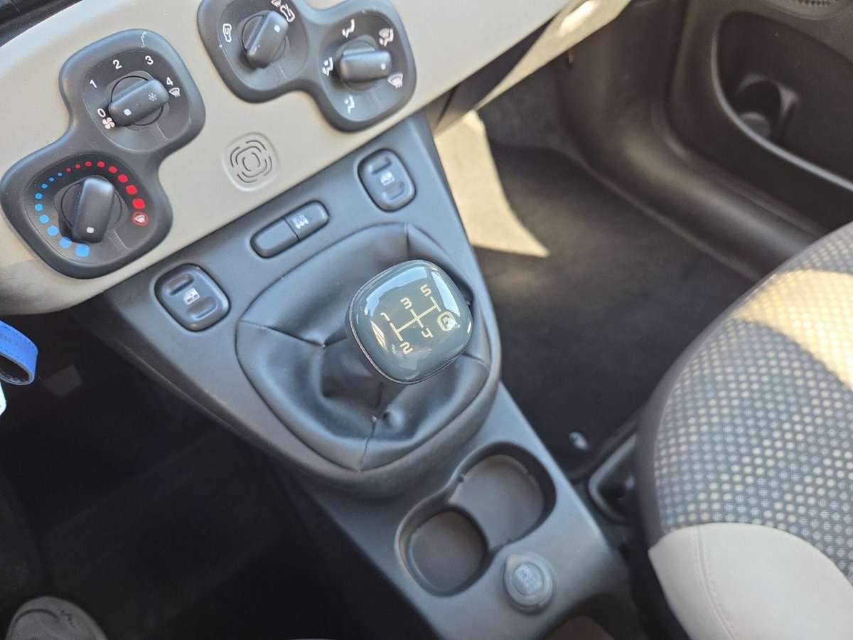 Fiat Panda 1.3 MJT 95 CV S&S 4x4 (11)