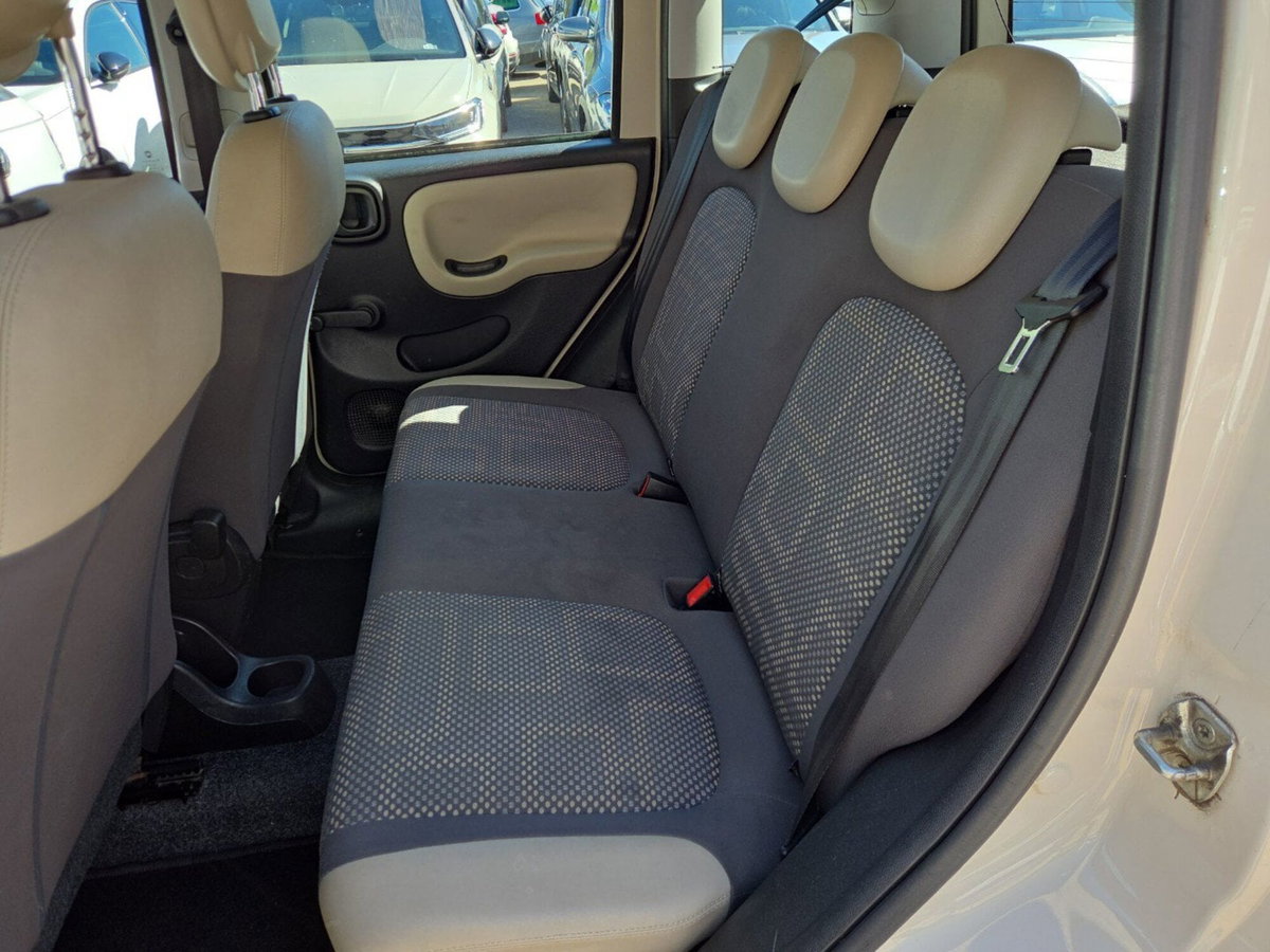 Fiat Panda 1.3 MJT 95 CV S&S 4x4 (9)