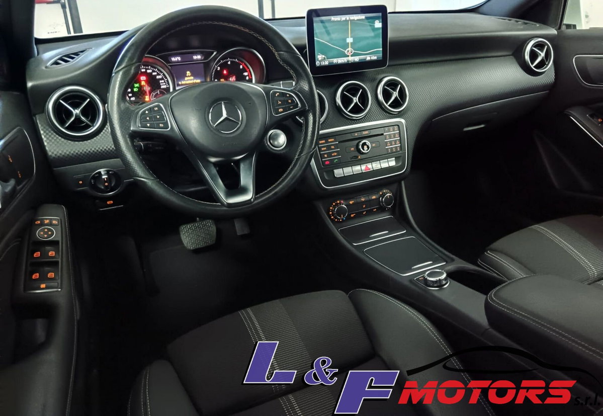 Mercedes-Benz Classe A 180 d Automatic Premium (10)