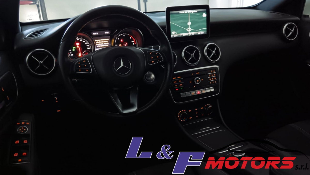 Mercedes-Benz Classe A 180 d Automatic Premium (15)