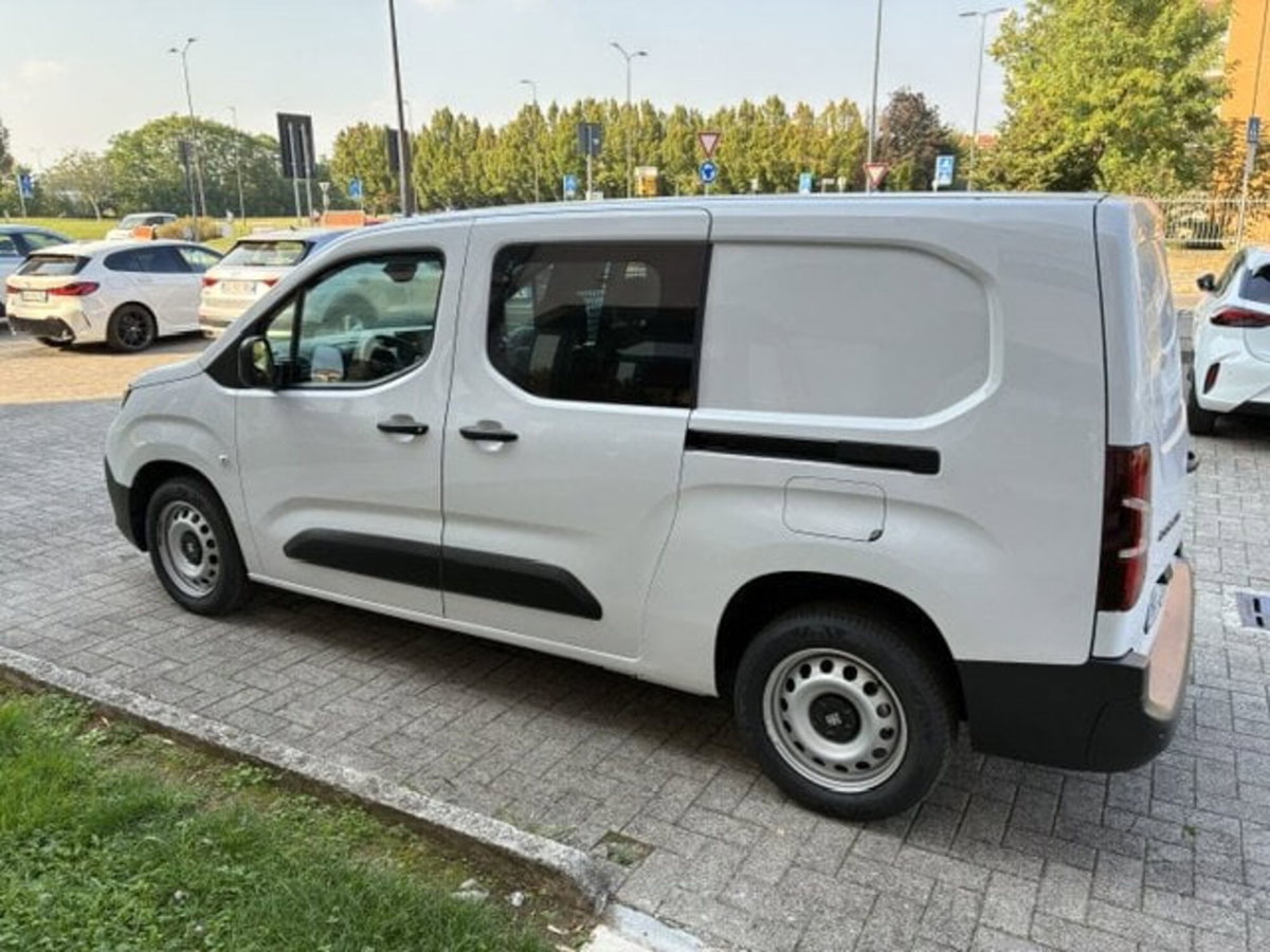 Fiat Doblò Furgone crew cab 1.5 bluehdi 100cv (4)