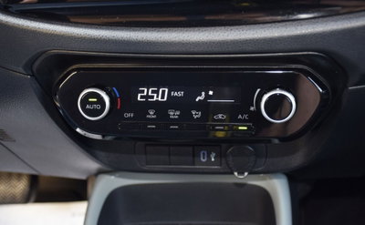 Toyota Aygo X 1.0 Trend Air 72cv s-cvt (18)