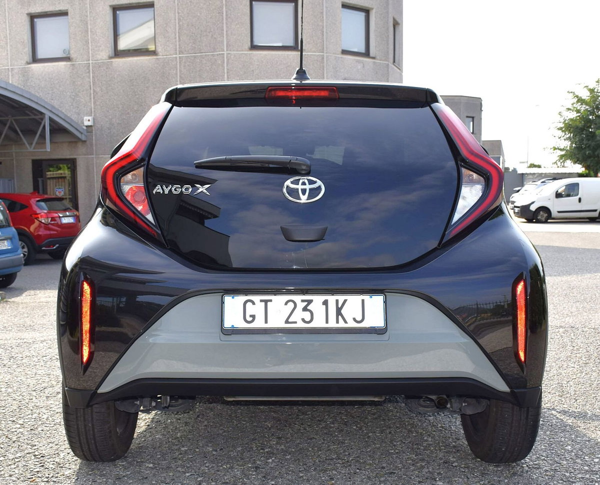Toyota Aygo X 1.0 Trend Air 72cv s-cvt (6)