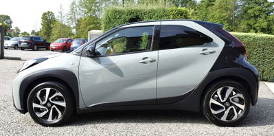 Toyota Aygo X 1.0 Trend Air 72cv s-cvt (8)