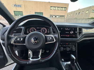 Volkswagen T-Roc 1.5 tsi R-Line dsg (10)