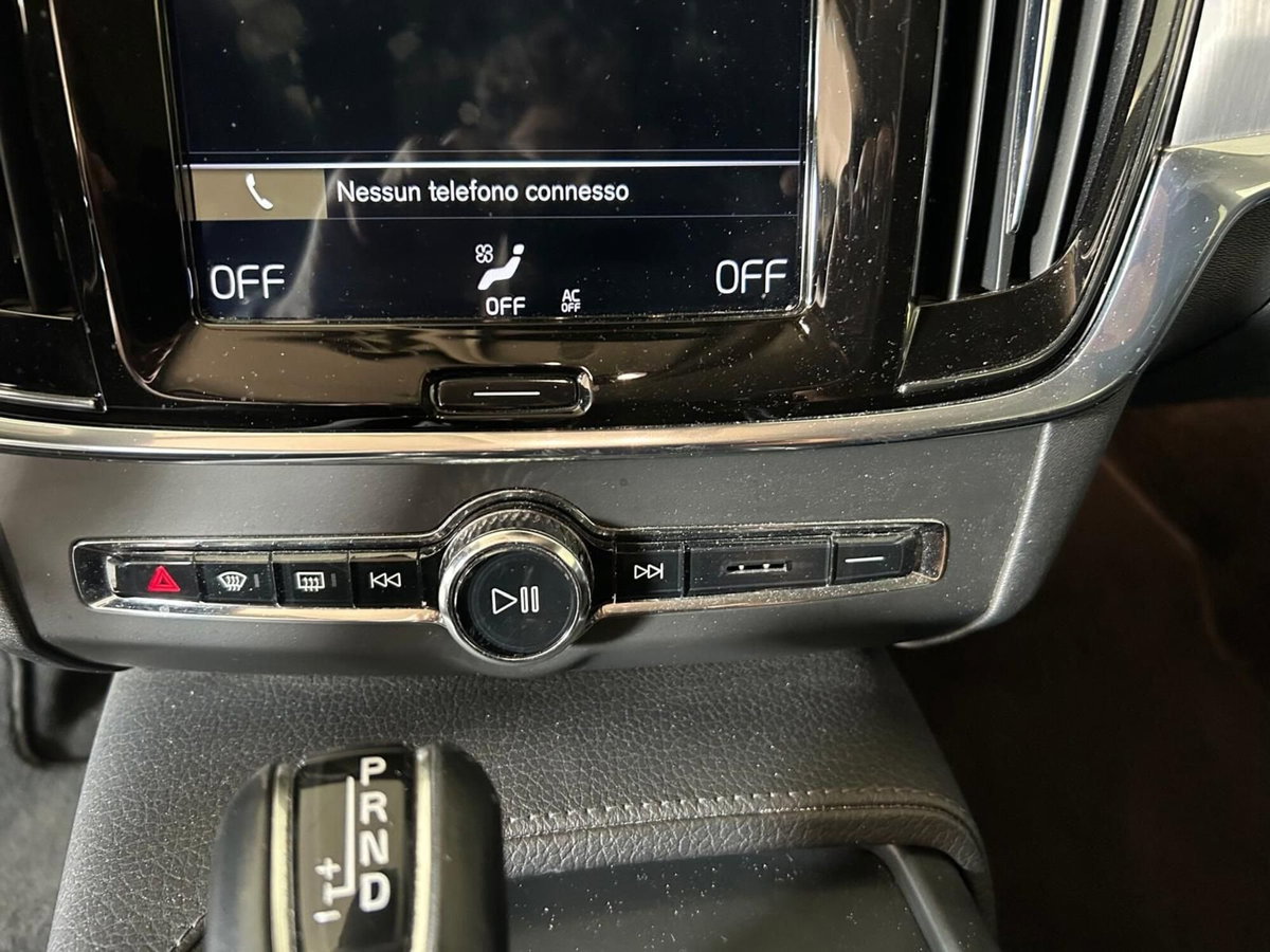 Volvo V60 D4 Geartronic R-design (14)