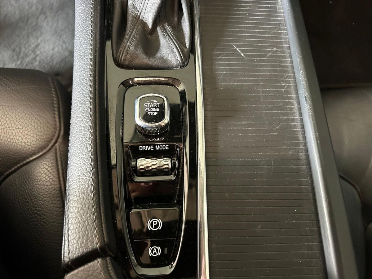 Volvo V60 D4 Geartronic R-design (15)
