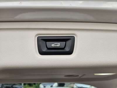 BMW Serie 3 Touring 318d 48V  Business Advantage (16)