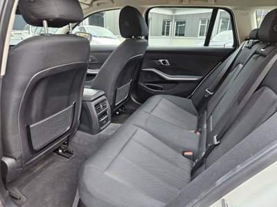 BMW Serie 3 Touring 318d 48V  Business Advantage (17)