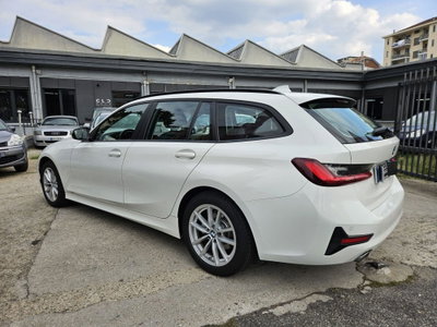 BMW Serie 3 Touring 318d 48V  Business Advantage (6)