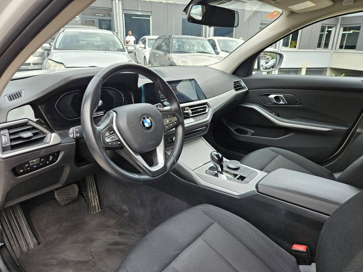 BMW Serie 3 Touring 318d 48V  Business Advantage (7)