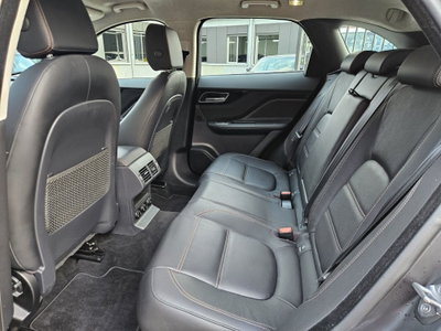 Jaguar F-Pace 2.0 D 180 CV AWD aut. Chequered Flag (8)