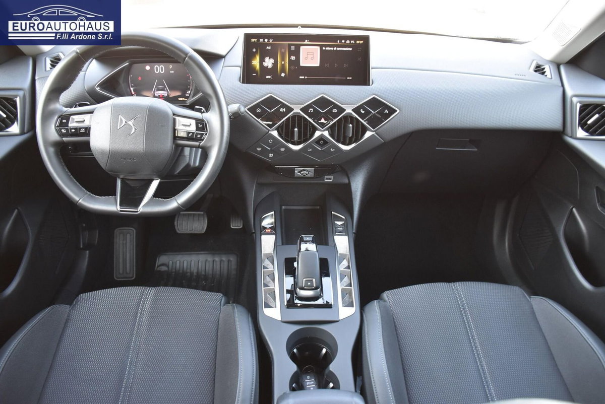 Ds DS 3 1.5 bluehdi Bastille Business 130cv auto (6)