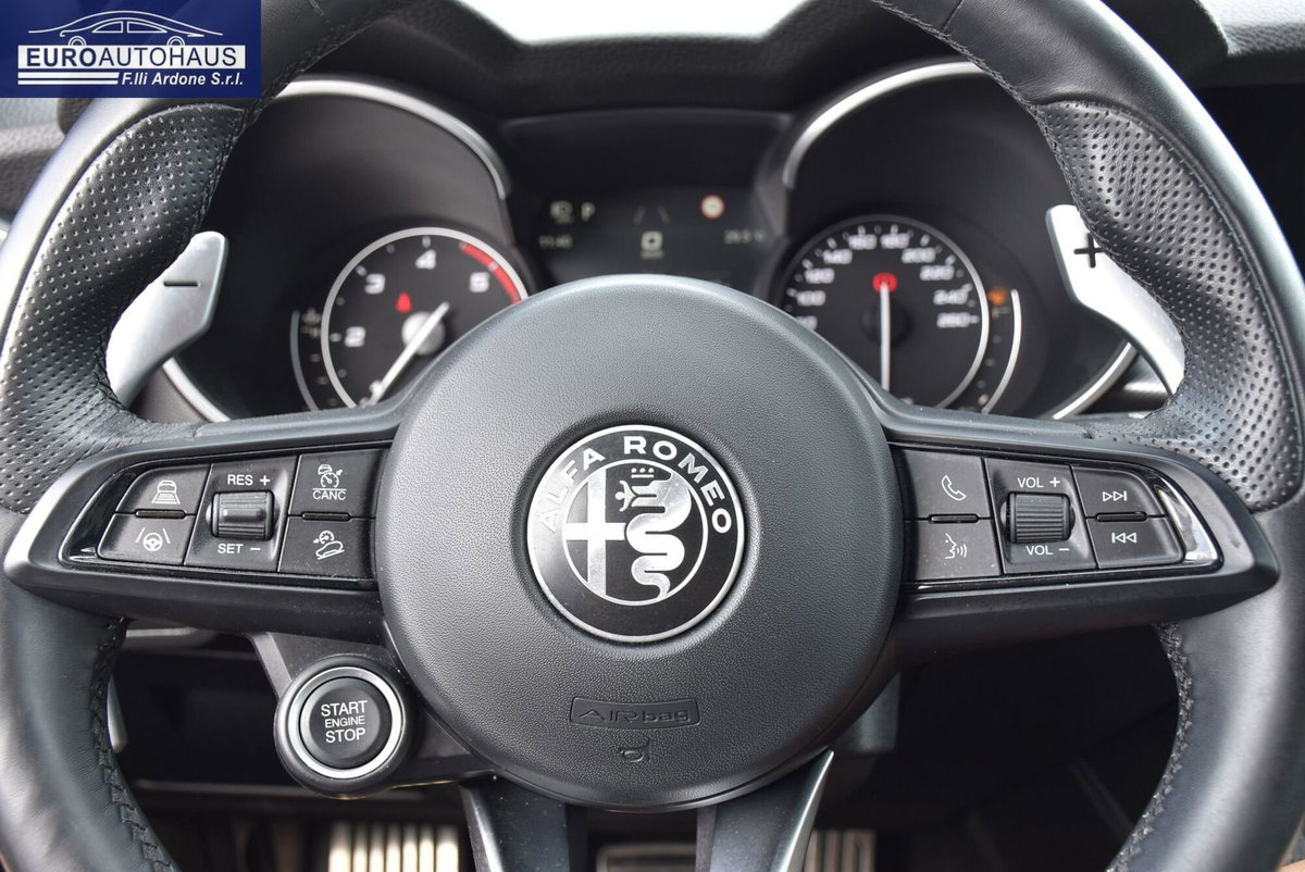 Alfa Romeo Stelvio Stelvio 2.2 Turbodiesel 210 CV AT8 Q4 Veloce (11)