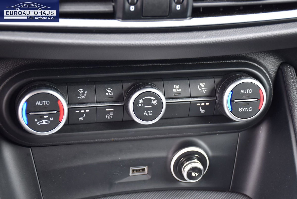 Alfa Romeo Stelvio Stelvio 2.2 Turbodiesel 210 CV AT8 Q4 Veloce (16)