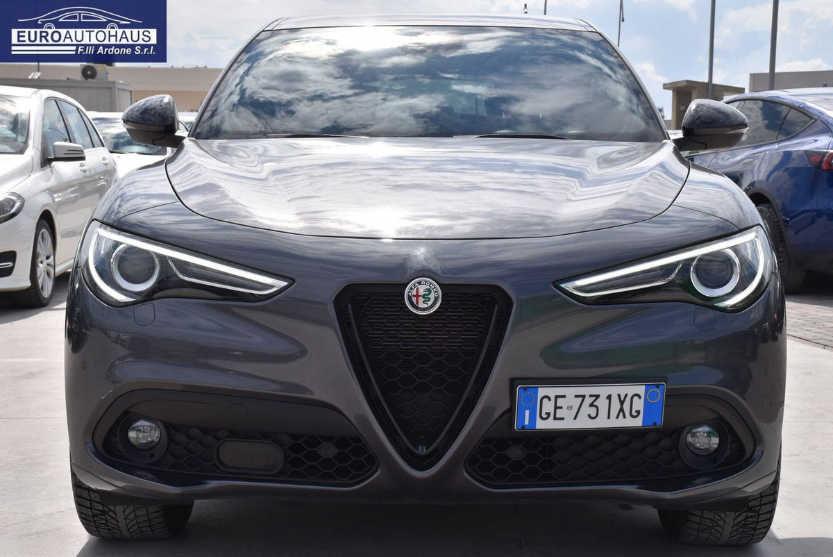 Alfa Romeo Stelvio Stelvio 2.2 Turbodiesel 210 CV AT8 Q4 Veloce (2)
