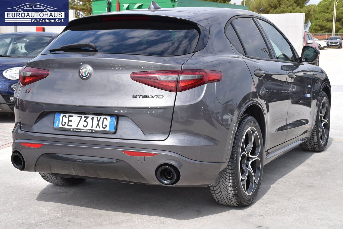 Alfa Romeo Stelvio Stelvio 2.2 Turbodiesel 210 CV AT8 Q4 Veloce (4)