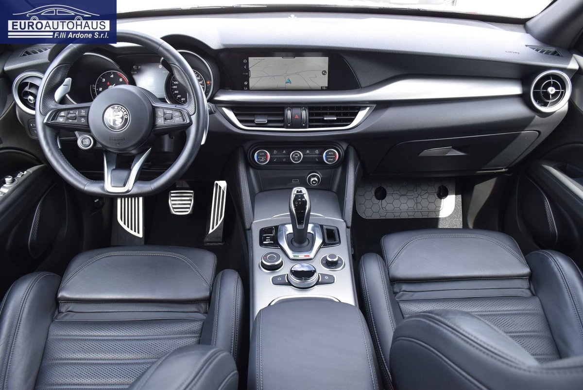 Alfa Romeo Stelvio Stelvio 2.2 Turbodiesel 210 CV AT8 Q4 Veloce (7)