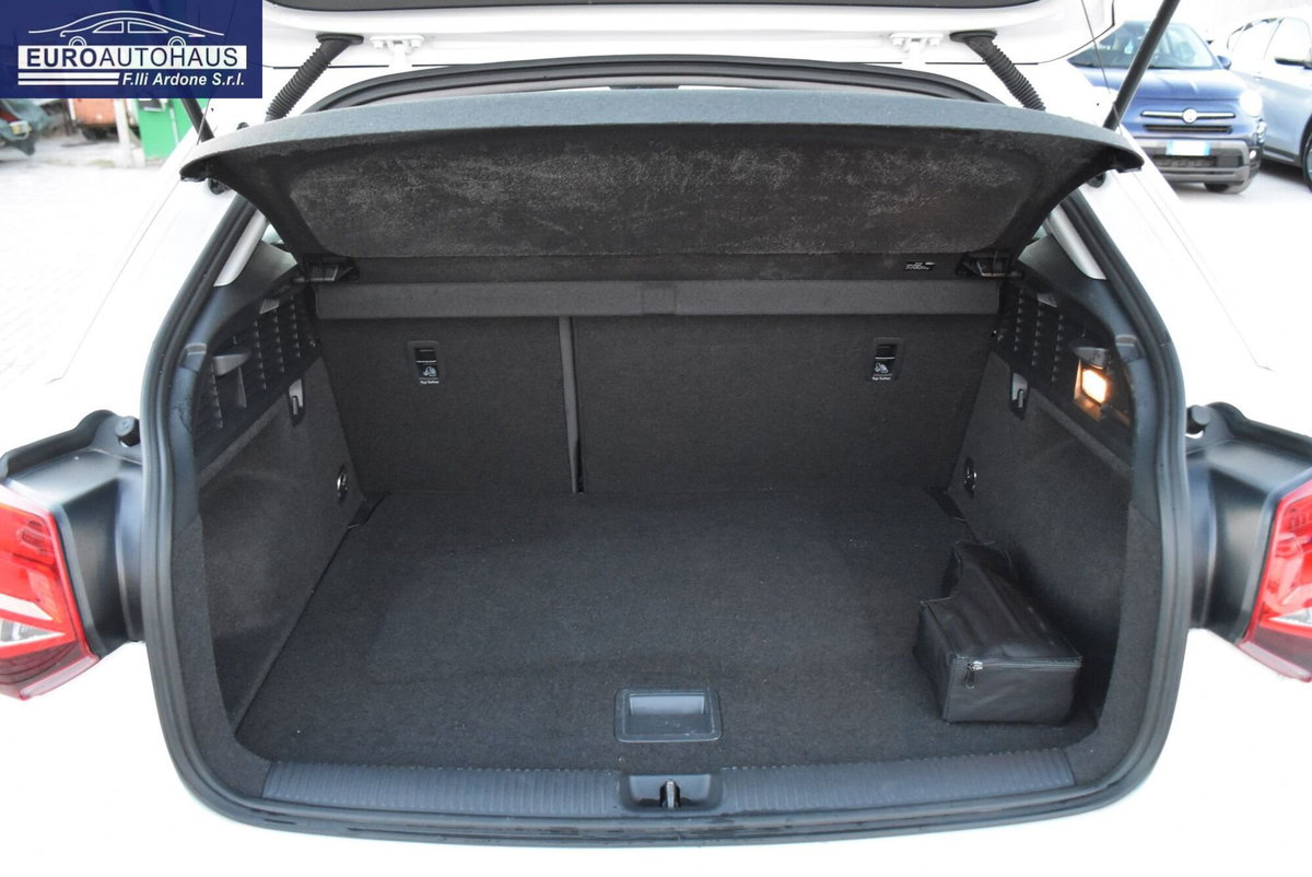 Audi Q2 Q2 30 TDI S tronic Admired Advanced (15)