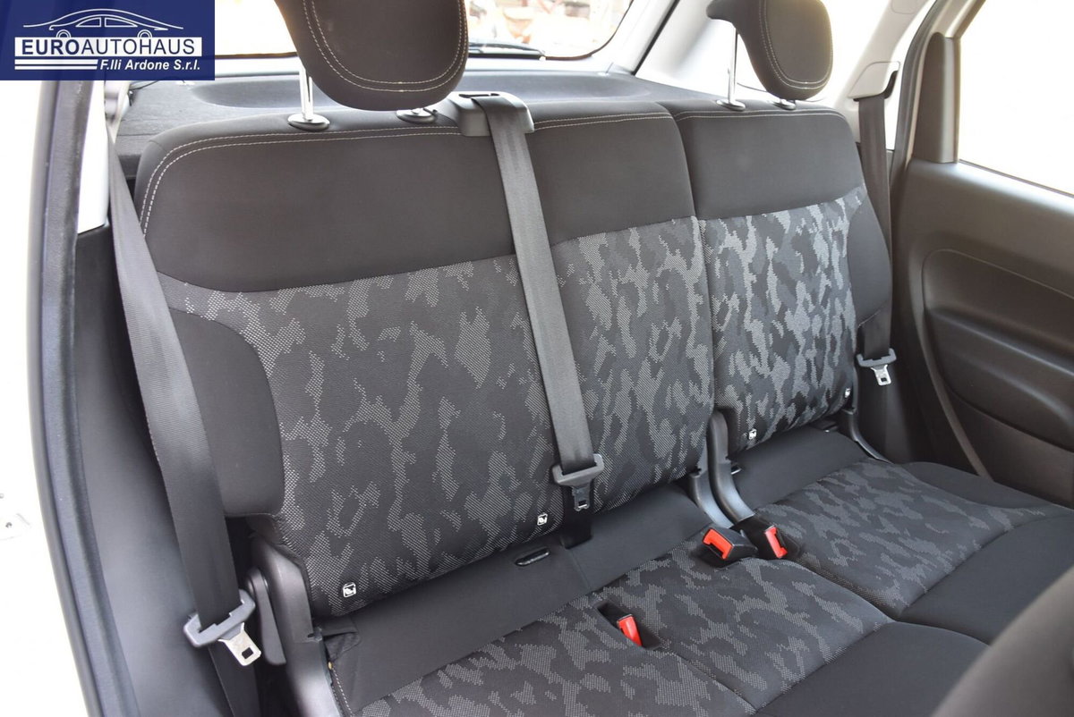 Fiat 500L 1.4 95 CV Cross (13)