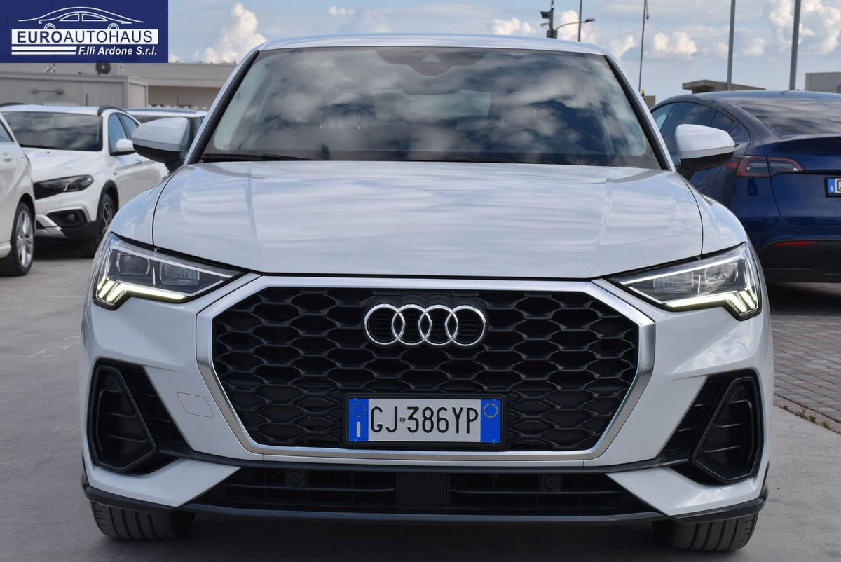 Audi Q3 Sportback 35 TDI quattro S tronic Business Plus (2)