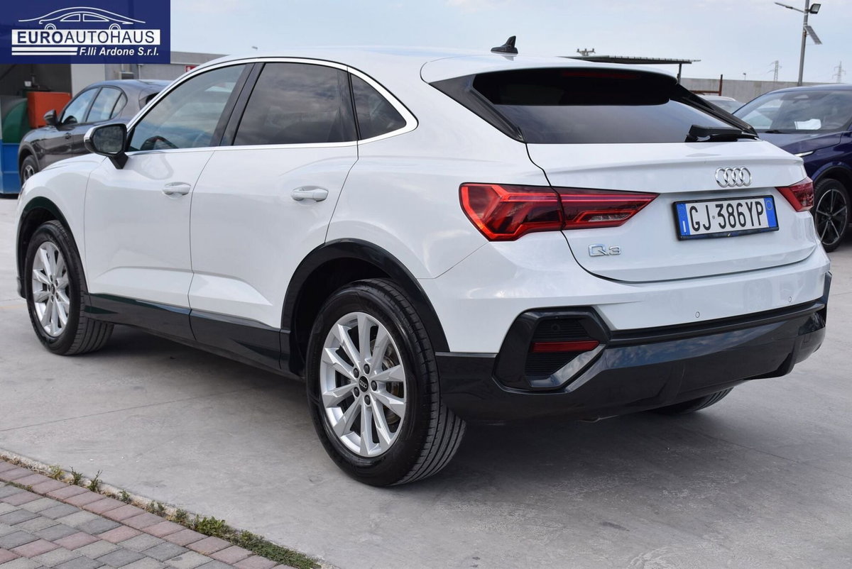 Audi Q3 Sportback 35 TDI quattro S tronic Business Plus (6)