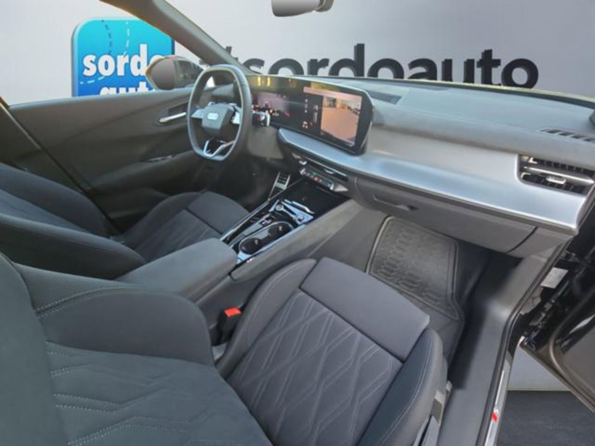 Audi Q3 Sportback 1.5 e-hybrid S line edition 272cv stronic (17)