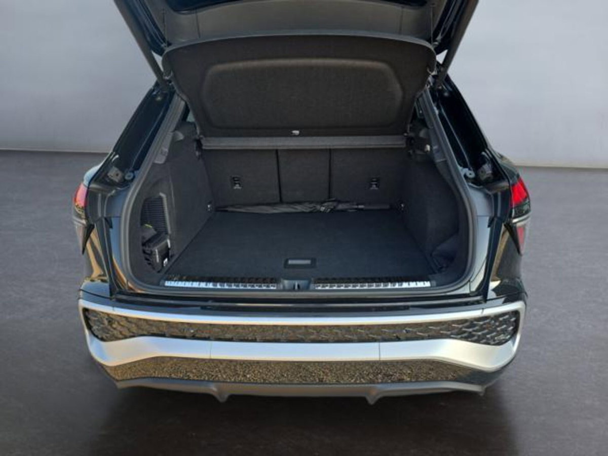 Audi Q3 Sportback 1.5 e-hybrid S line edition 272cv stronic (20)