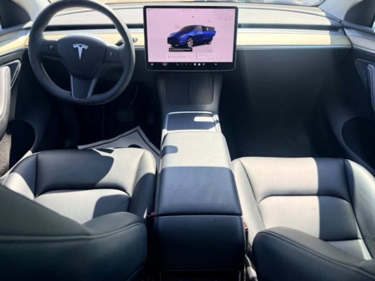 Tesla Model Y Long Range Dual Motor awd (9)